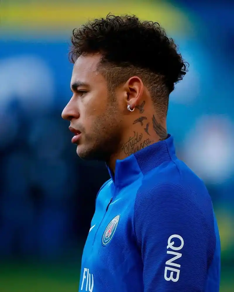 場階段就展 場階段就展